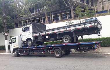 Reboque pesado para ônibus